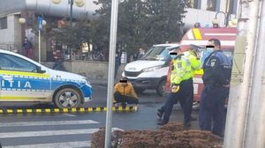 Un copil a fost lovit de o mașină de poliție, în Bacău