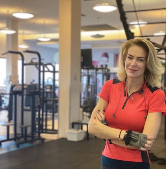 Roxana Ciuhulescu Roxana Ciuhulescu a fost hărțuită de un fotbalist! Vedeta, detalii uluitoare