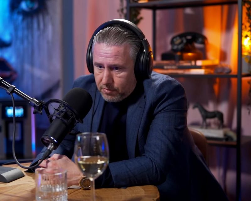 Fetița lui Laurențiu Reghecampf a murit la un an și o lună, din cauza unei afecțiuni grave la inimă