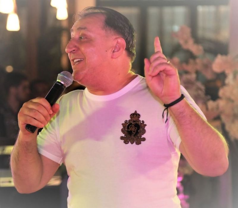 Vali Vijelie Cu cine vrea să cânte Vali Vijelie pe aceeași scenă?