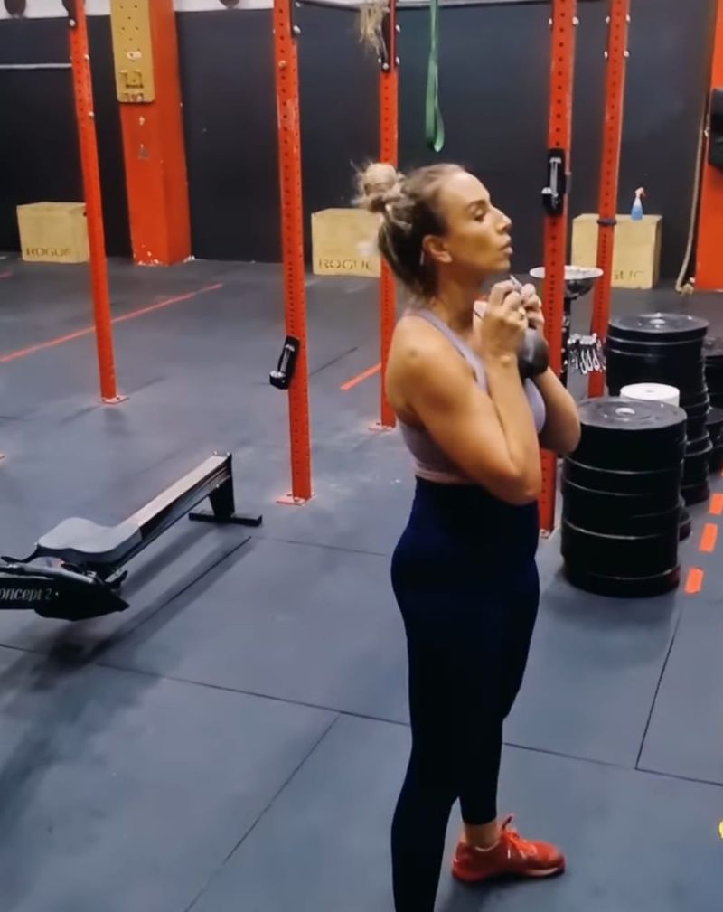 Adina Halas face crossfit