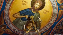 Calendar Creștin Ortodox 24 februarie 2022. Sărbătoare cu cruce neagră. Rugăciune făcătoare de minuni