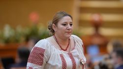 Ce avere are Diana Șoșoacă. Senatoarea României câștigă un salariu deloc de neglijat