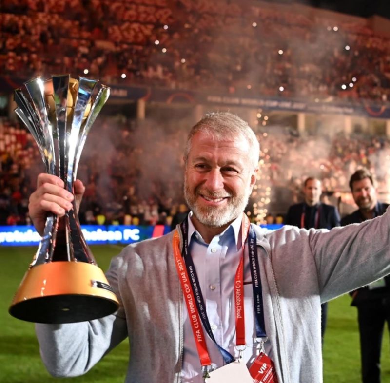 Chelsea este oficial de vânzare! Roman Abramovich promite să doneze profitul ucrainenilor! Adrian Mutu