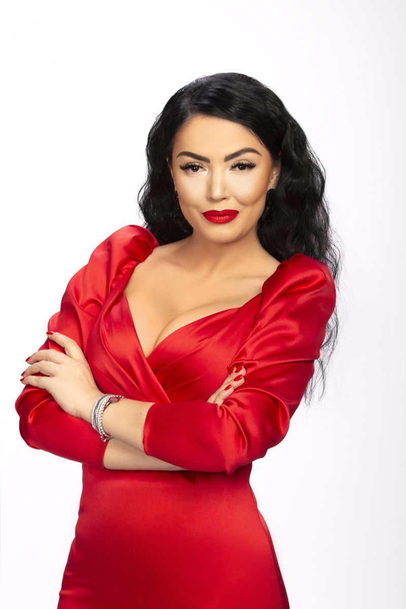 Andreea Mantea va fi prezentatoarea unui nou dating show produs de Kanal D