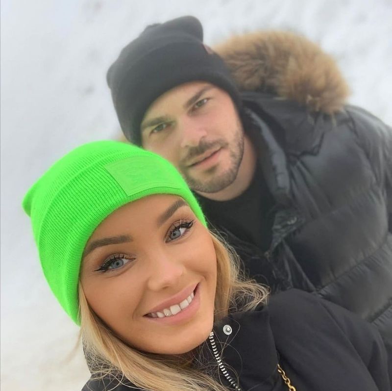 Maria Constantin, pregătită să &icirc;mbrace rochia de mireasă a treia oară