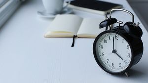 Ora de vară 2022. De ce trecem la ora de vară