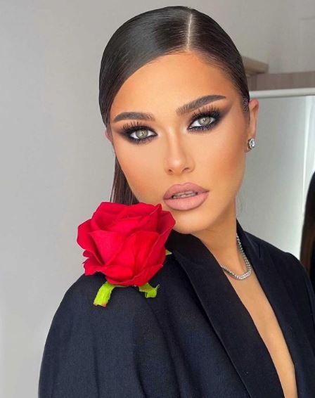 Theo Rose se mută din Rom&acirc;nia?! Decizia radicală luată de c&acirc;ntăreță: &bdquo;Dacă vreți să fim vecini, haideți &icirc;n Dubai&rdquo;