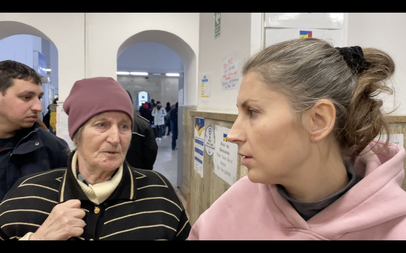 Lira, din provincia Odessa, le-a vorbit jurnaliștilor WOWbiz despre drumul pe care l-a parcurs din Ucraina până în București și despre tatăl și sora care sunt, în continuare, acasă.