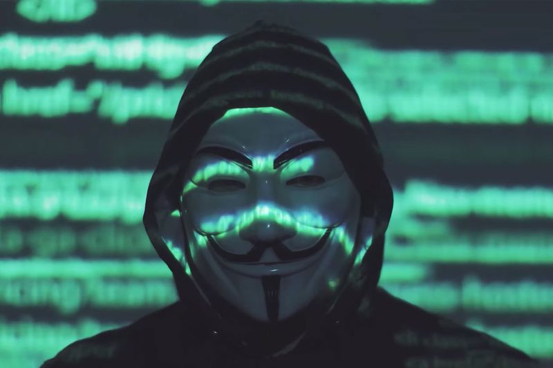 Anonymus, o nouă lovitură pentru Rusia! Corespondența lui Vladimir Putin cu Ministrul Apărării a fost publicată pe Internet