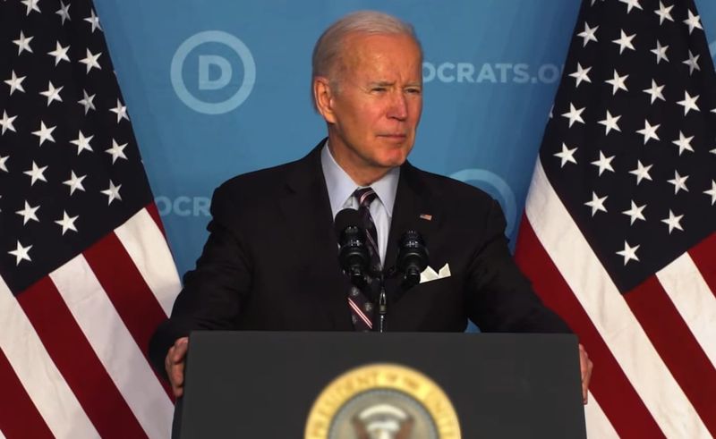 Biden, chemat în Ucraina, în plin război