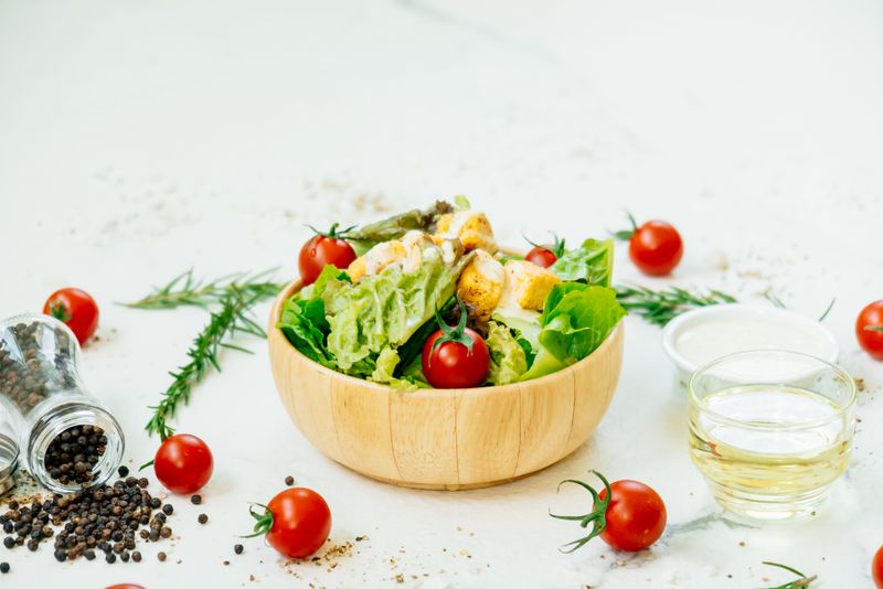 5 salate delicioase de primăvară. Sunt pline de vitamine
