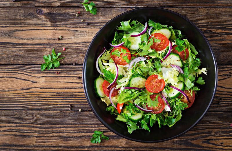 5 salate delicioase de primăvară. Sunt pline de vitamine