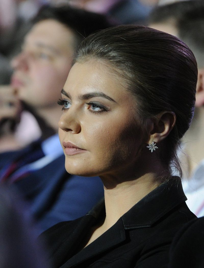 Alina Kabaeva  Alina Kabaeva, la un pas de a fi expulzată din Elveția