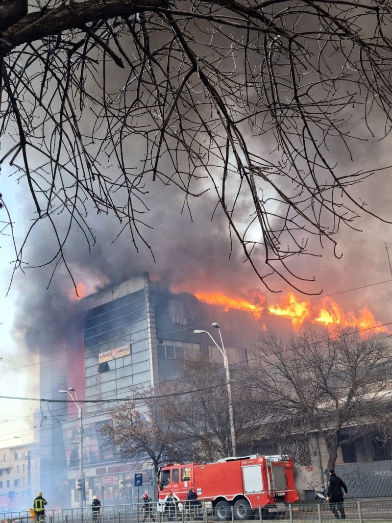 Liviu Puștiu, la un pas de a fi prins &icirc;n incendiul din sectorul 5 al Bucureștiului