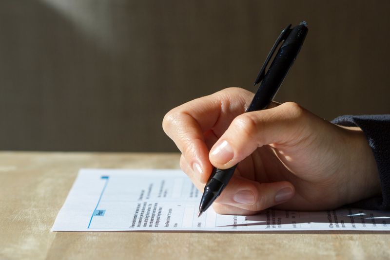 Ce pățesc cei care completează greșit chestionarul pentru recensământ sau uită cu totul 