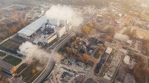 Adevărul despre norul toxic din Ucraina! Ultimele informații oficiale îi liniștesc pe români