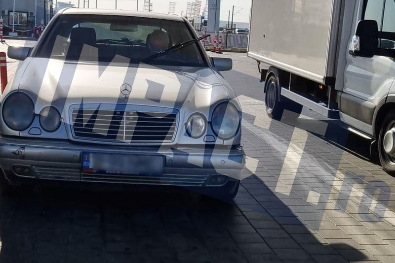 Irinel Columbeanu, surprins la volanul unei mașini vechi și lovite! Cum arată mașină pe care o conduce acum fostul milionar