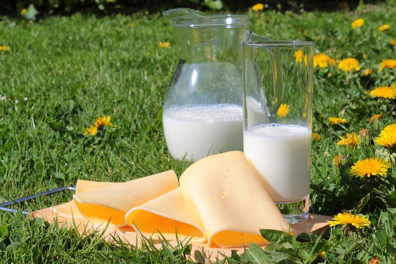 Trei alimente pe care le consumăm zilnic ne scurtează viața. Care sunt acestea