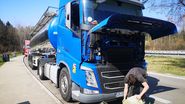 Șofer român de TIR, impresionat până la lacrimi de gestul unui ucrainean! Ce a făcut ucraineanul când a văzut că românul are probleme într-o parcare din Germania: „Cu lacrimi în ochi”