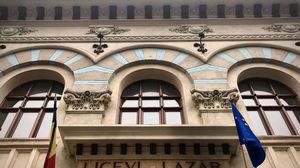 Colegiul Național „Gheorghe Lazăr”