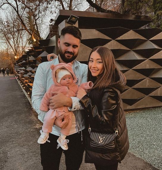 Nicole Cherry va face cununie și botez &icirc;n aceeași zi