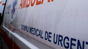 O ucraineancă s-a prăbușit în fața fiului său când a ajuns în tabăra Sighet, după patru zile de drum. Ce s-a întâmplat când ajutoarele au încercat  să o salveze