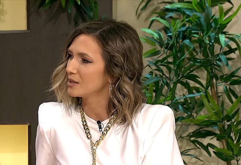 Adela Popescu l-a pus la punct pe Sebastian Dobrincu, în direct