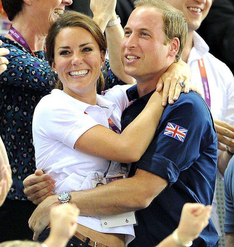 După doar doi ani de relație, Prințul William și Kate Middleton s-au despărțit! Cum a intervenit Regina: „Să nu ia decizii pripite!”