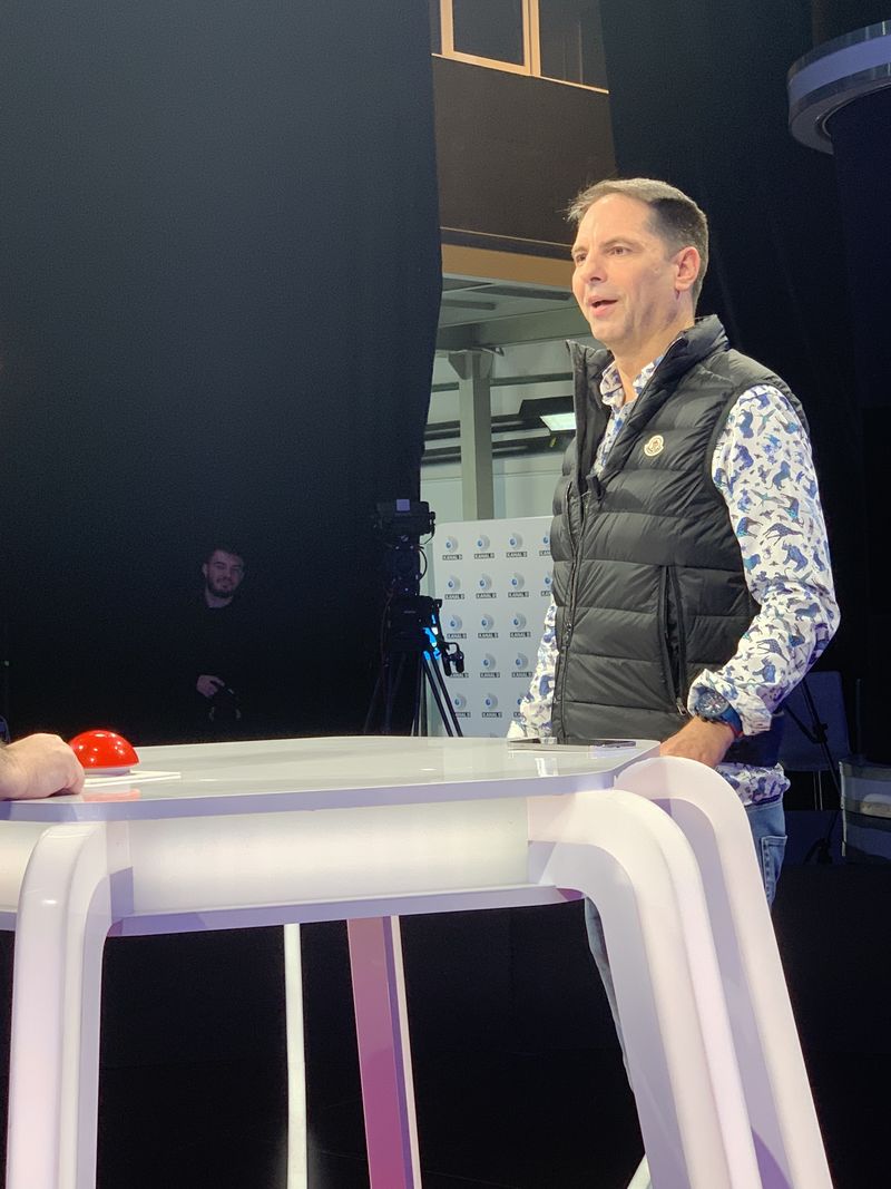 Dan Negru se reinventează pentru &bdquo;Jocul cuvintelor&rdquo;, dar păstrează principiile care i-au adus succesul