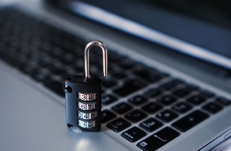 Furtul mesajelor se întâmplă și la case mai mari. Șefii Federației Spaniole de Fotbal stau cu sufletul la gură după ce au fost hackeriți