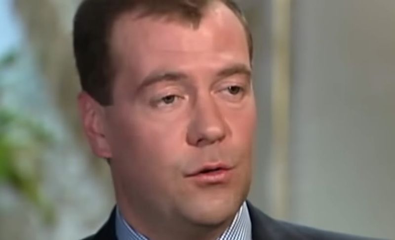 Dmitri Medvedev, scenariu sumbru pentru Europa