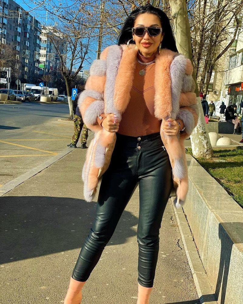 &bdquo;A murit fără lum&acirc;nare&rdquo; Narcisa, răpusă de durere după ce tatăl său a murit chiar &icirc;n Duminica Floriilor. Artista a rămas orfană de ambii părinți