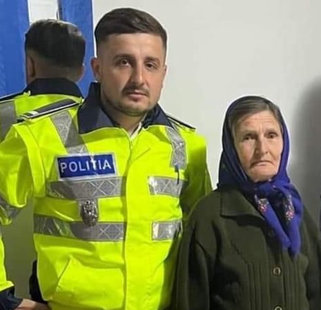 Bătr&acirc;na a mers la polițe pentru ca deținătorul portofelului să poată fi găsit