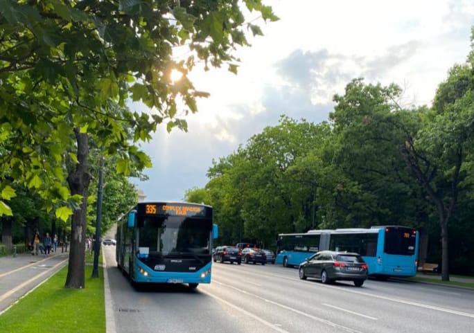 Program STB și Metrorex Paște 2022. Vezi cum se circulă cu transportul &icirc;n comun &icirc;n noaptea de &Icirc;nviere