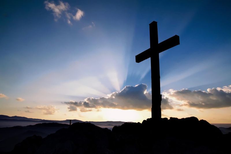 P&acirc;nă c&acirc;nd se spune &bdquo;Hristos a &Icirc;nviat!&rdquo;. Vezi ce spune Biserica Ortodoxă