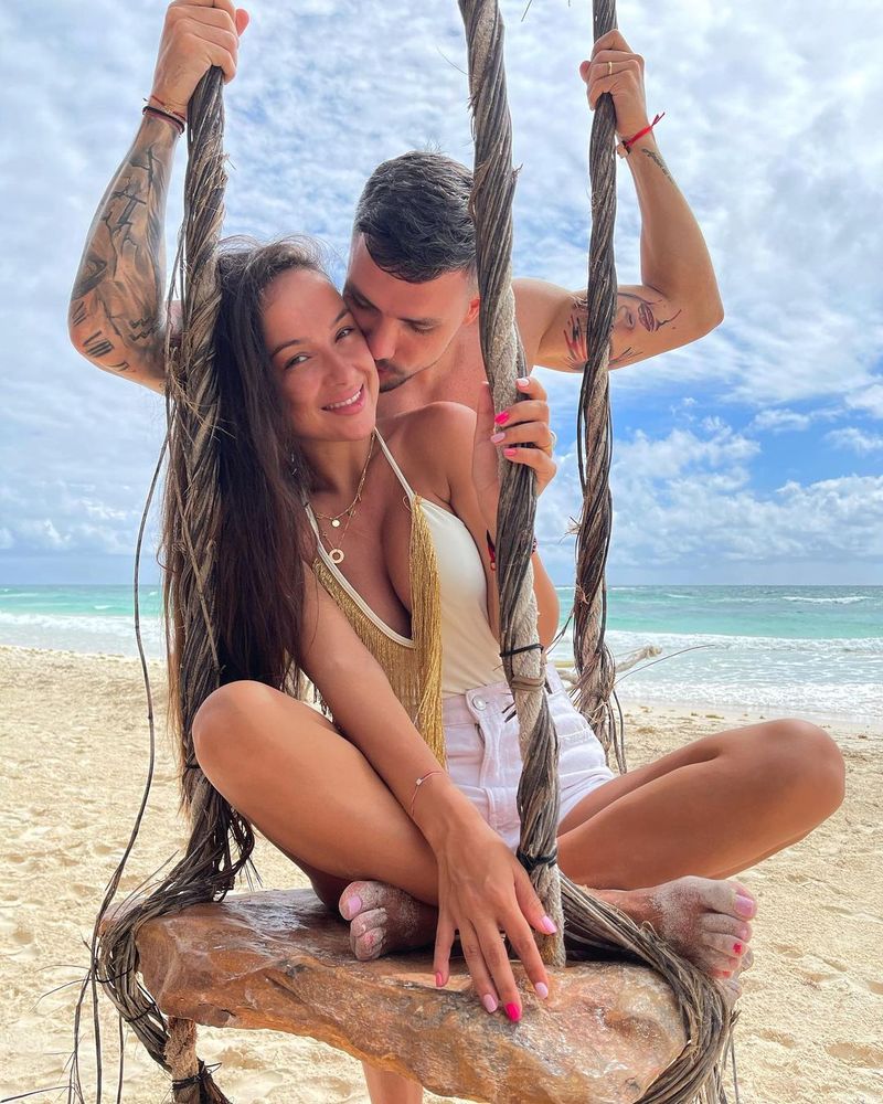 Pe Vlăduța Lupău o știe toată lumea, dar puțini sunt cei care știu cine este, de fapt, socrul artistei, Toma Rus. Cu ce se ocupă bărbatul