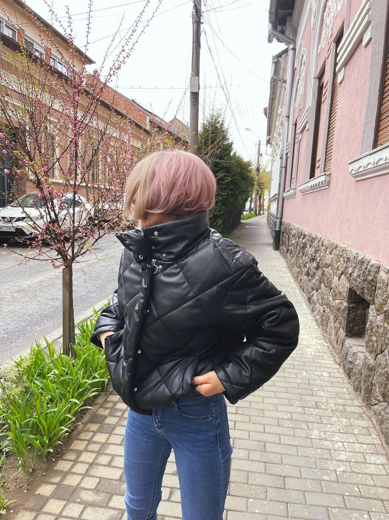 În prag de sărbătoare, Adda și-a schimbat complet look-ul. 