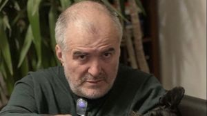 Cum arată casa de la țară în care locuiește Florin Călinescu