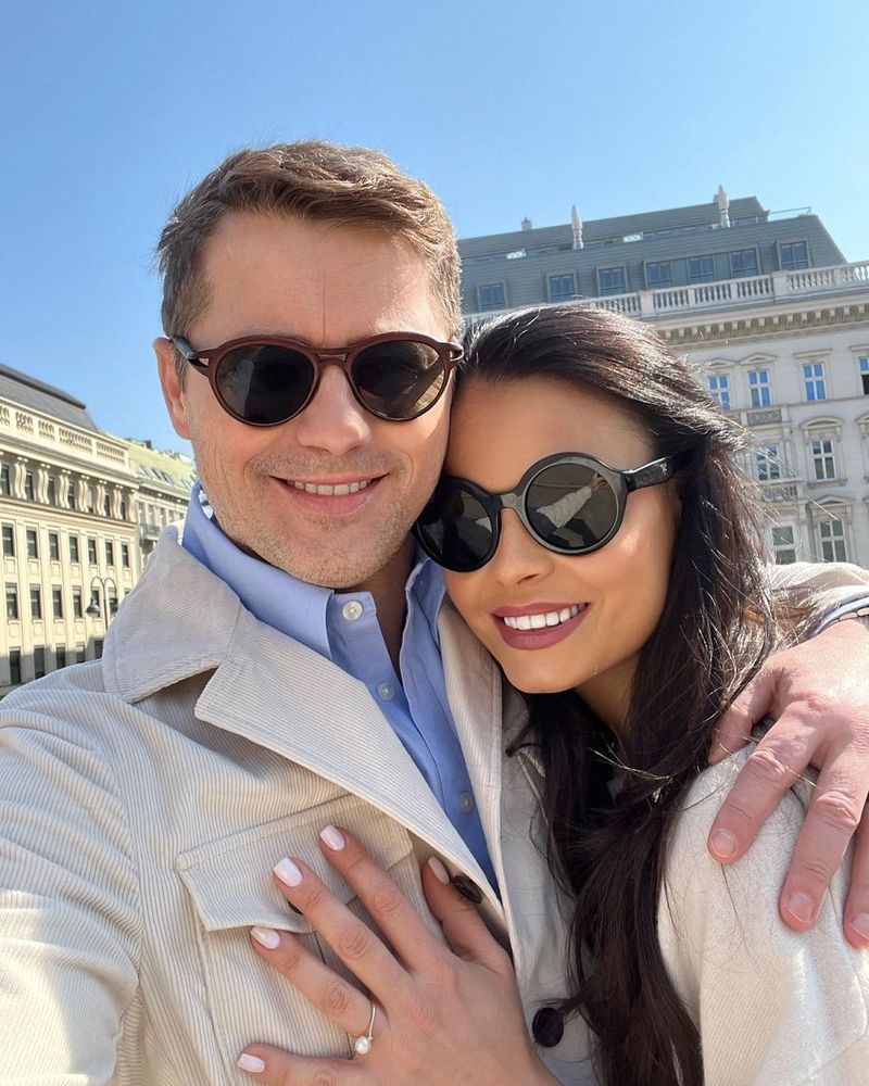 Anca Serea, momente tensionate &icirc;nainte de vacanță. Ce s-a &icirc;nt&acirc;mplat cu soția lui Adi S&icirc;na &bdquo;Sunt puțin amețită&rdquo;