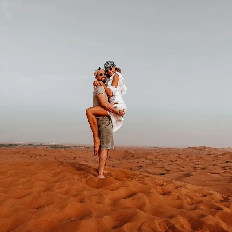 Gabriela Prisăcariu „S-a urcat girafa în pom” Gabriela Prisăcariu, criticată aspru de fani după ce a făcut acest gest în vacanța din Dubai