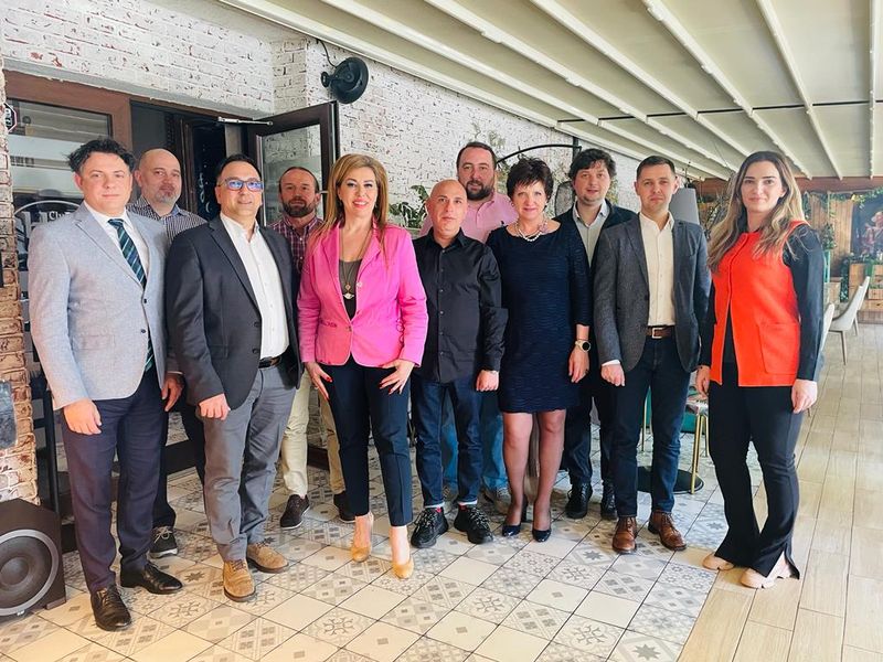 (NU E GATA) Horeca vrea să-și revină din amorțire înainte de noul sezon estival. Cum a fost începutul de an pentru o industrie greu lovită de pandemie