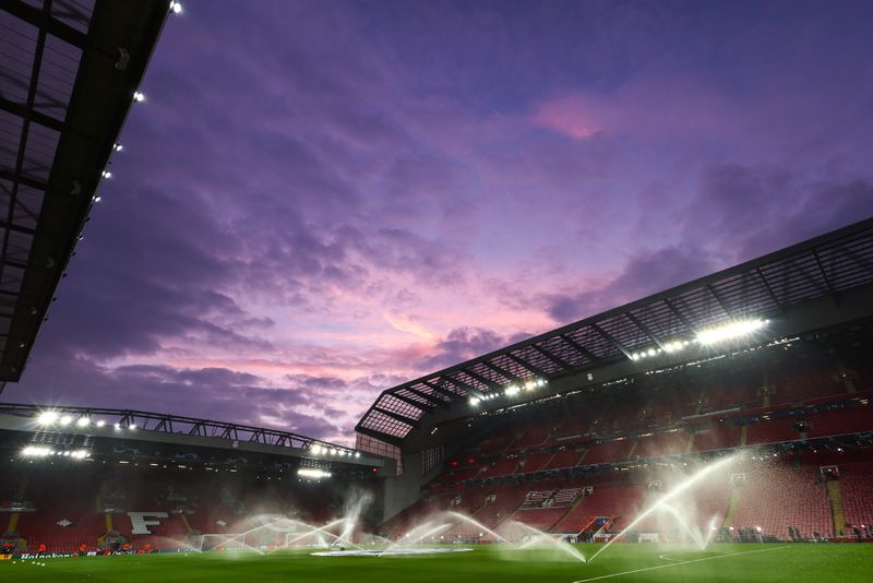 Două manșe la preț de una. Cum vor șefii fotbalului european să joace „careul de ași” în noul format Champions League