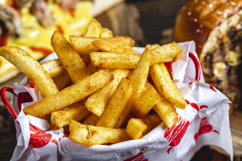 Alimente bogate în calorii. Care sunt alimentele ce îngrașă cel mai tare
