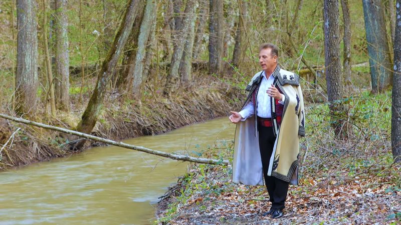 Constantin Enceanu face dezvăluiri emoționante de la filmările pentru piesa dedicată lui Petrică Mîțu Stoian