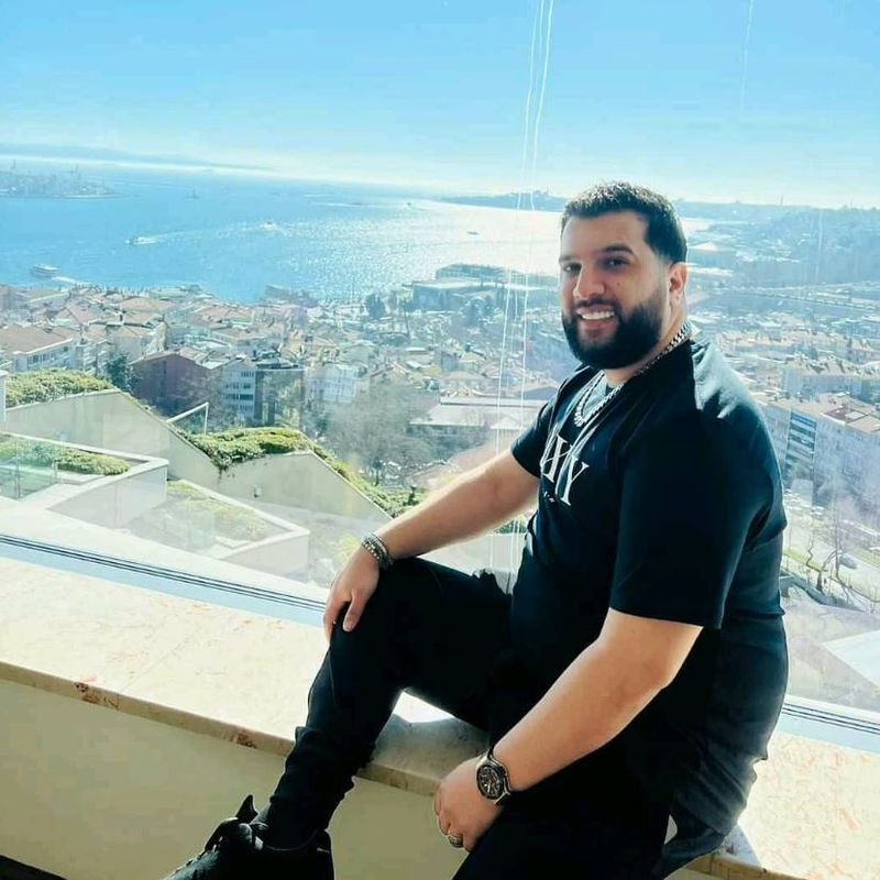 Tzancă Uraganu Cu ce se ocupa Tzancă Uraganu, înainte de a deveni cântăreț? Fanii au fost surprinși când au aflat