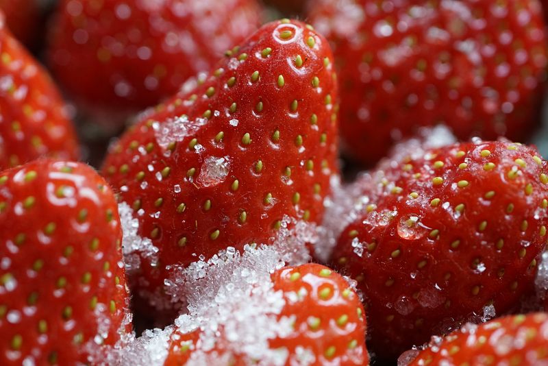 Rețetă delicioasă de sirop de căpșuni la rece. Nu necesită fierbere!