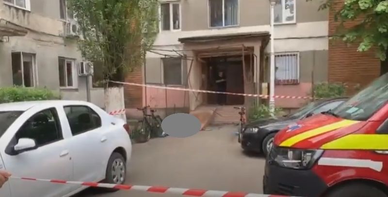 Noi detalii năucitoare &icirc;n cazul mamei care s-a aruncat cu cei doi copii de pe un bloc din Timișoara. Ce s-a găsit la locul tragediei
