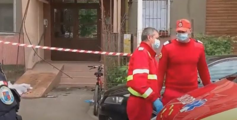 Noi detalii năucitoare &icirc;n cazul mamei care s-a aruncat cu cei doi copii de pe un bloc din Timișoara. Ce s-a găsit la locul tragediei