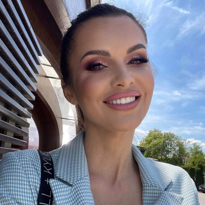 Iuliana, mama care s-a sinucis &icirc;n Timișoara, &icirc;nșelată cu bona copiilor! &Icirc;nainte să moară, nu a mai suportat și a spus tot: &bdquo;L-a prins&rdquo;